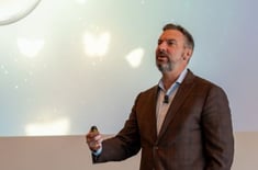 Scott Arthur speaking at 3MT event